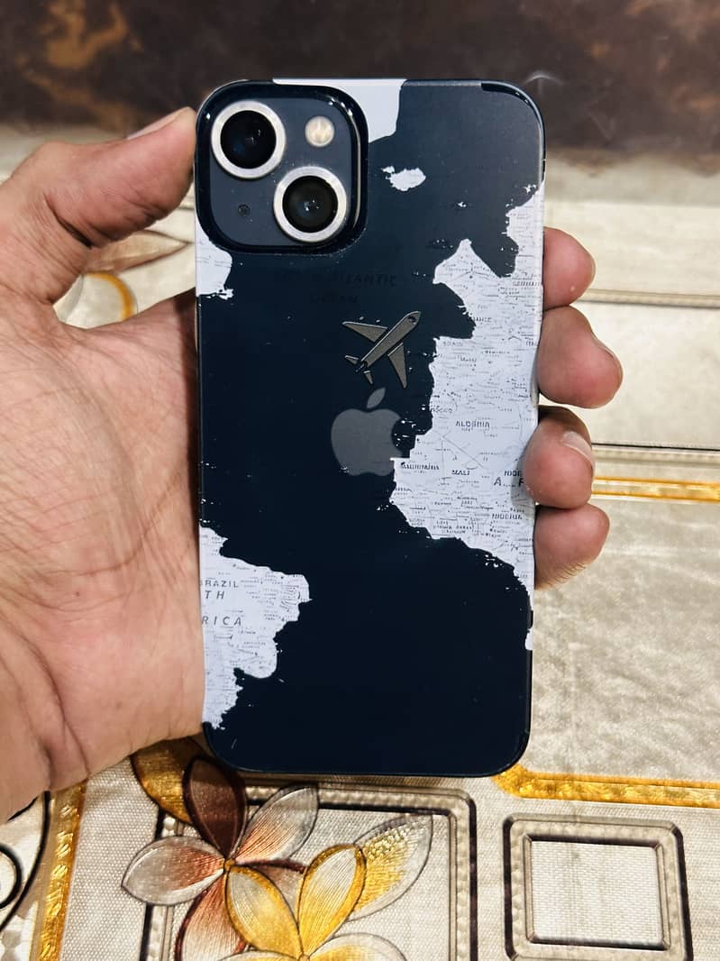 Apple iPhone 13 6
