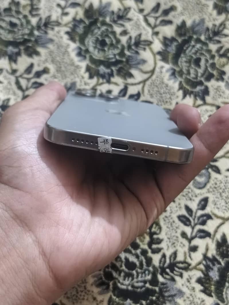 iPhone 15 Pro Max 10/10 5