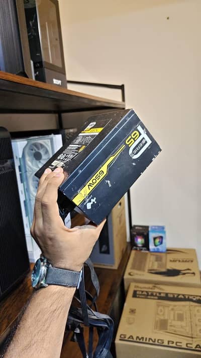 InWin P65 650W 80 Plus Gold Gaming Power Supply PSU