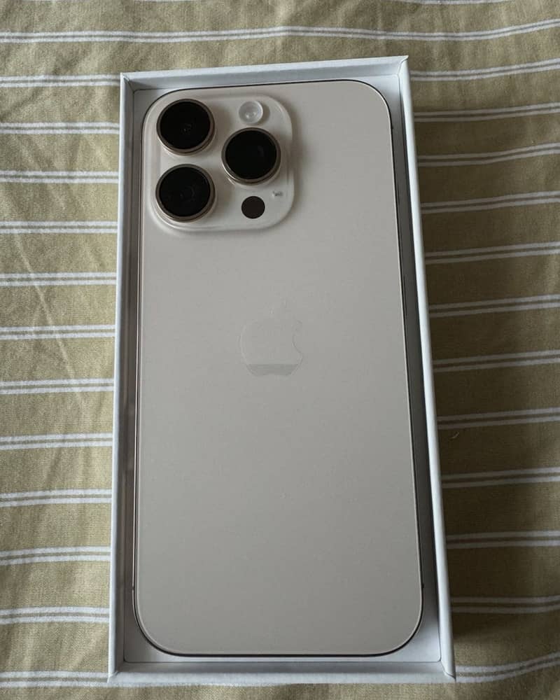 iPhone 16 pro Jv 0