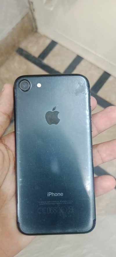 Apple iPhone 7
