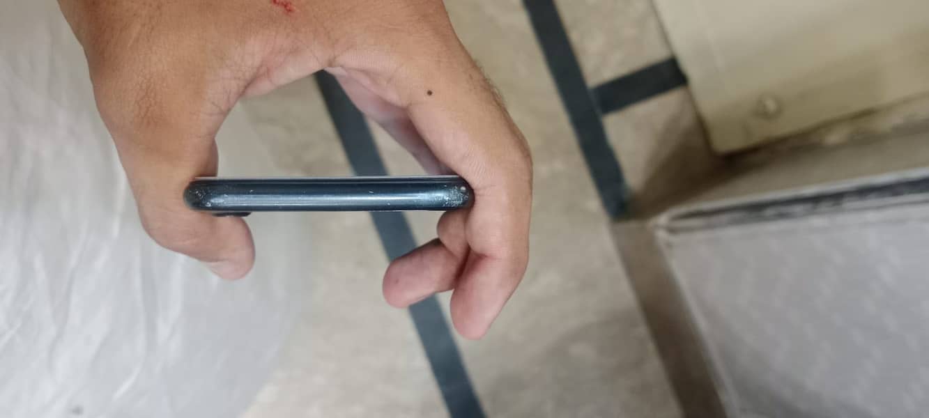 Apple iPhone 7 2