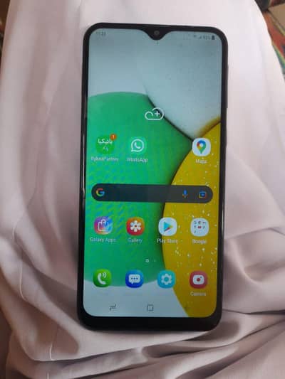 Samsung Mobile M20