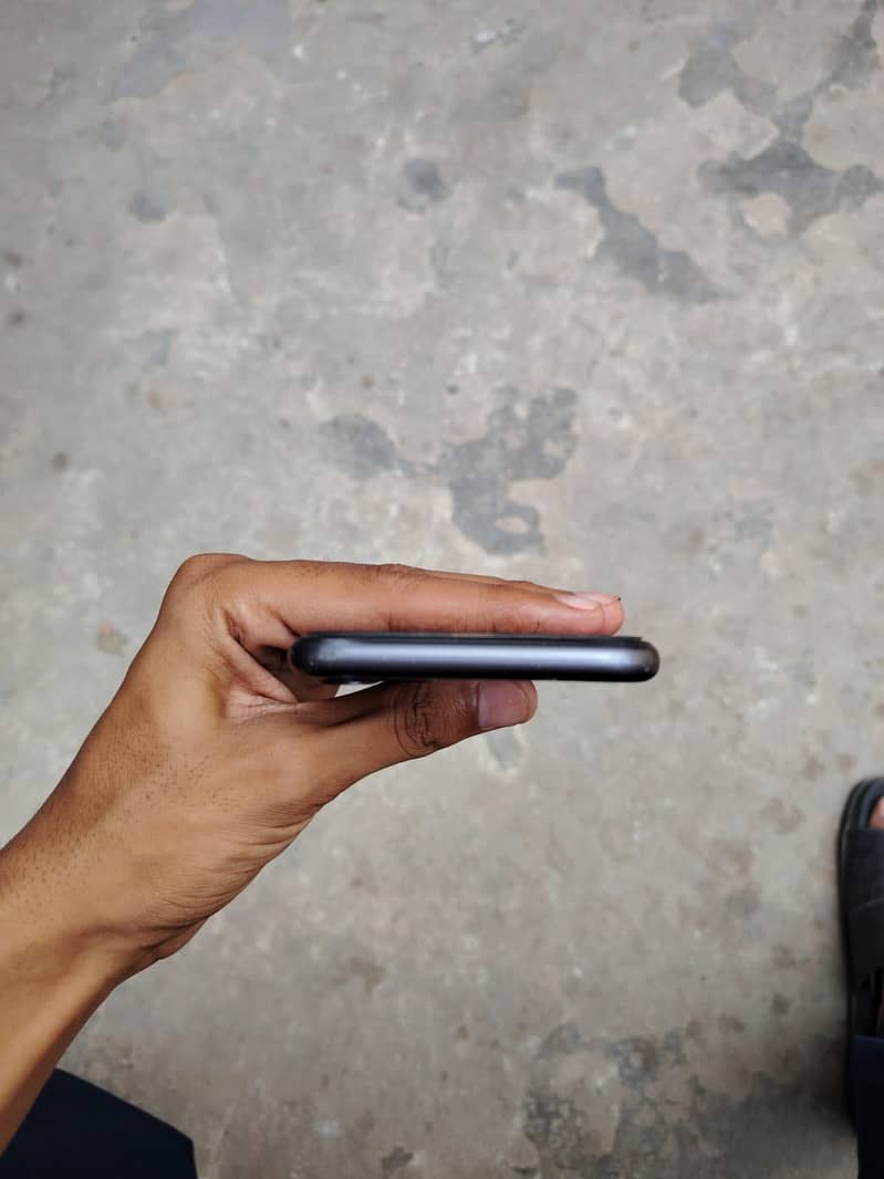 Apple iPhone 11 2