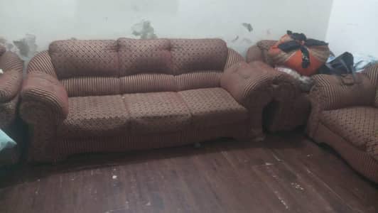 7 Seater Sofa Set For Sale | Used Sofa | Malir Model Colony | 18K