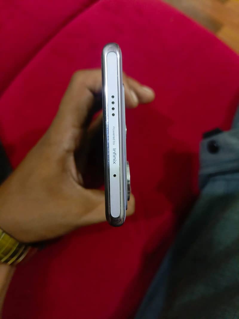 Infinix Zero 30 1
