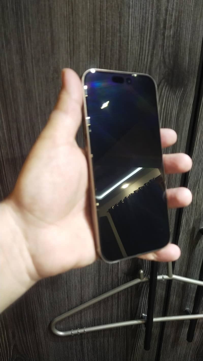 Apple iPhone 16 Pro Max 6