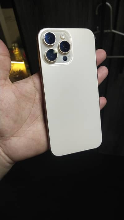 Apple iPhone 16 Pro Max