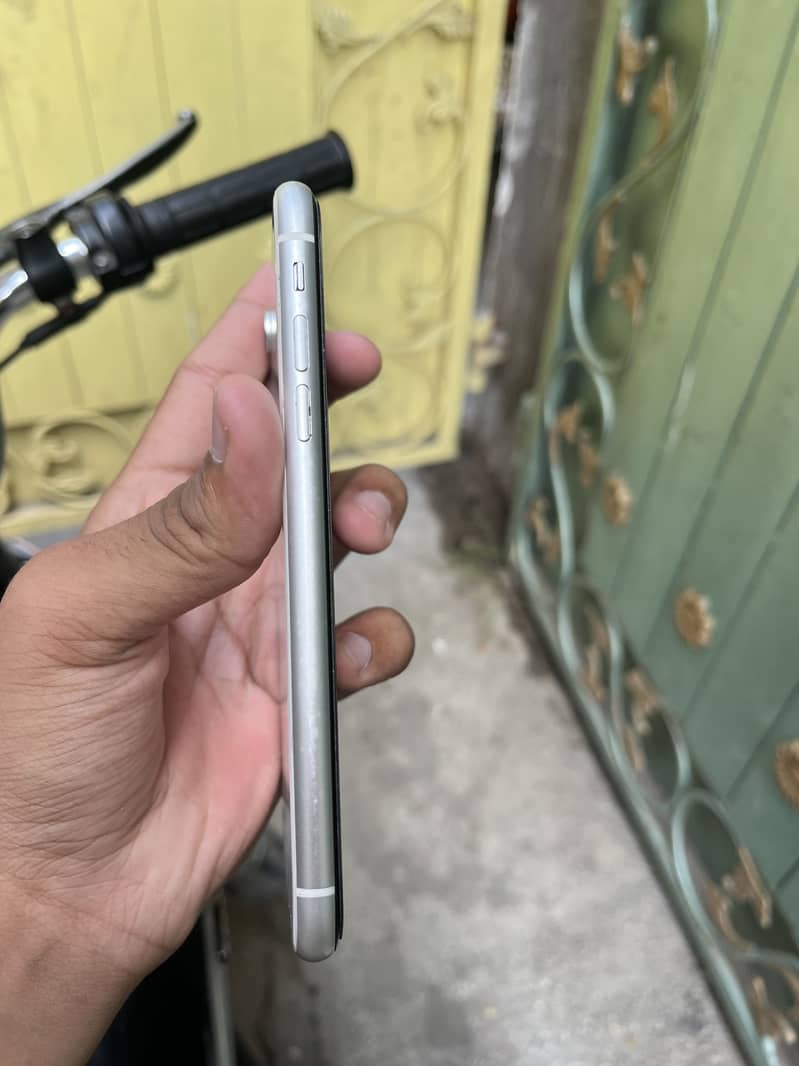 iPhone xr 0