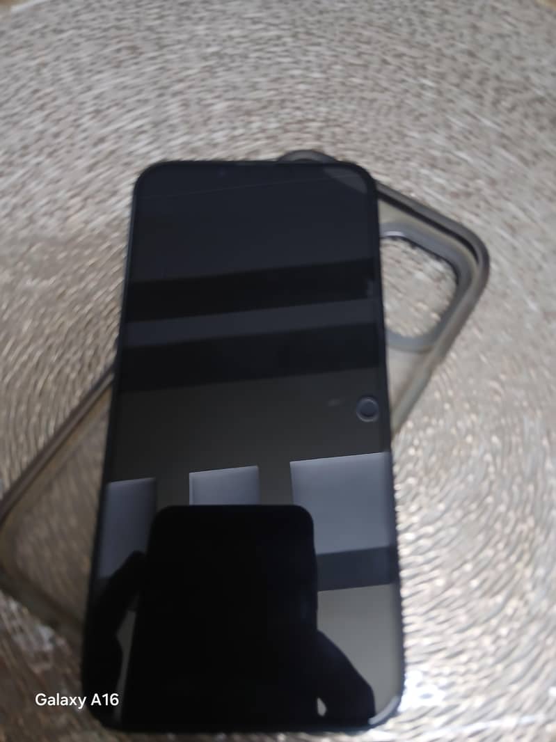 Apple iPhone 13 5