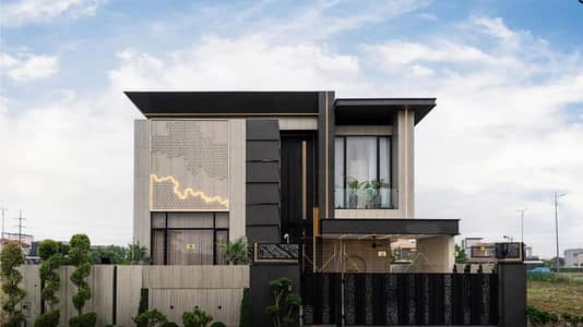 DHA Phase 7 Y Block 1 Kanal Ultra-Modern Fully Furnished House For Sale
