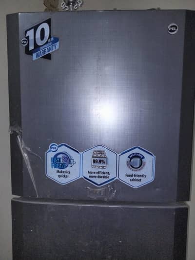 PEL refrigerator good condition