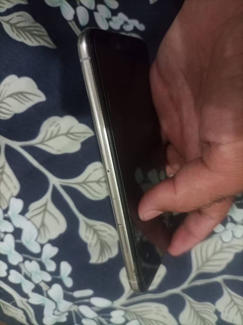 Apple iPhone X 2