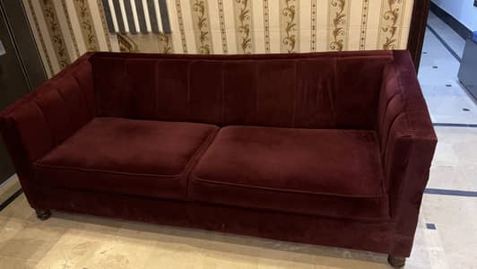 Red velvet Luxury Sofa, Molty Foam