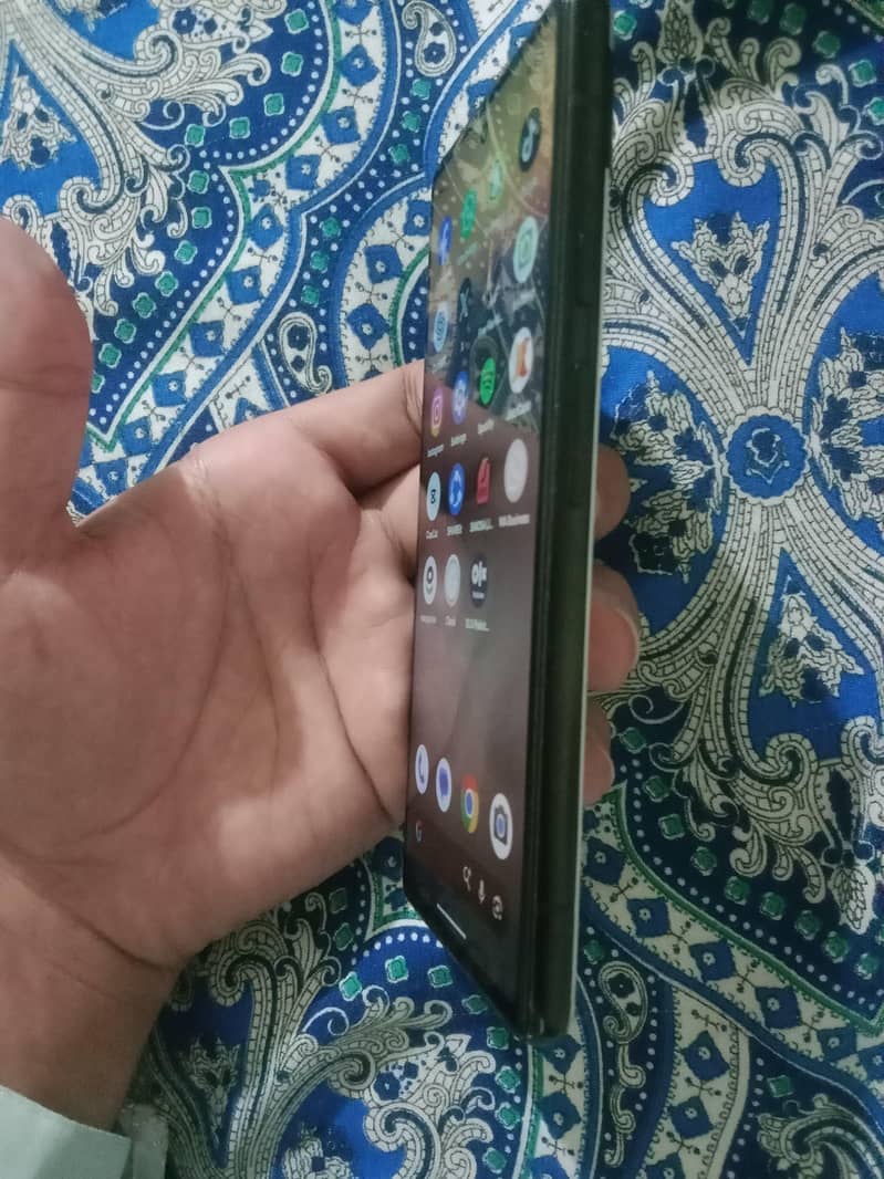 Google Pixel 6a 5