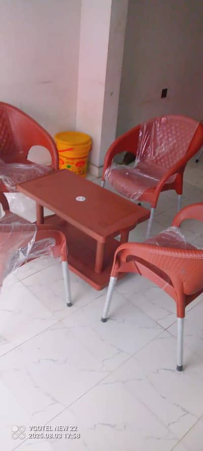 plastic chairs table wholesalers