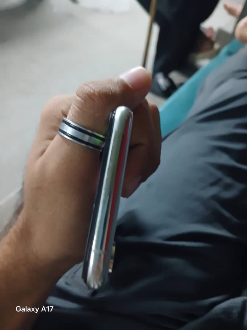 iphone xs 2