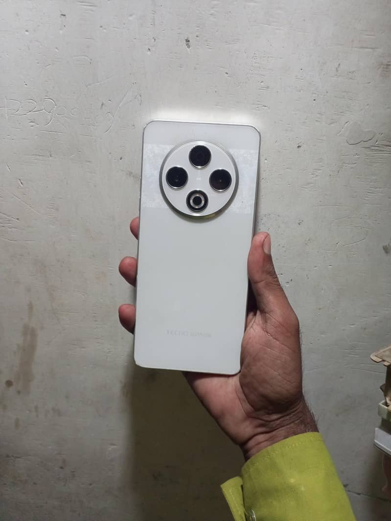 Tecno Spark 30 0