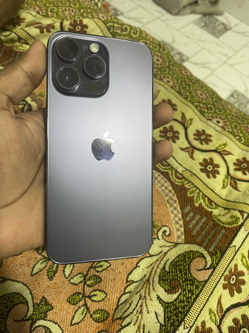 Apple iPhone 14 Pro Max 4