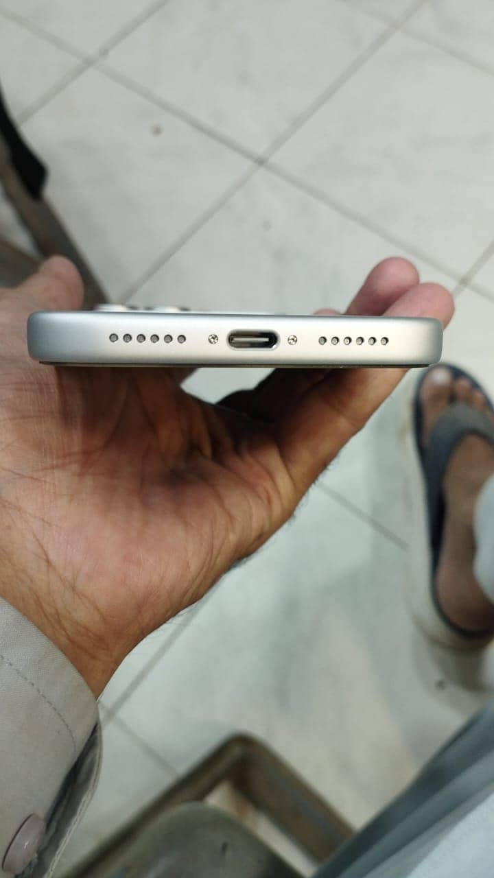 Apple iPhone 17 Pro Max 2