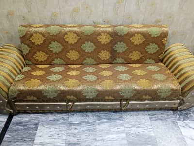 Sofa cumbed