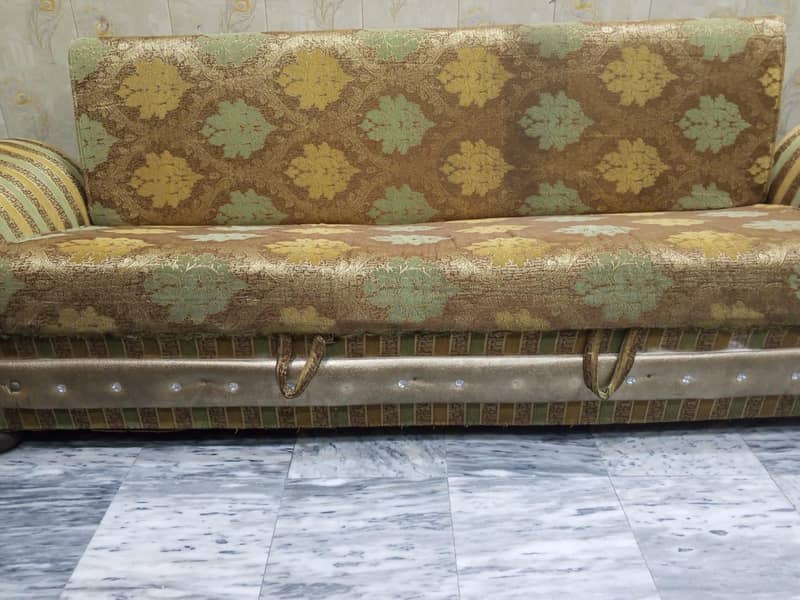 Sofa cumbed 1