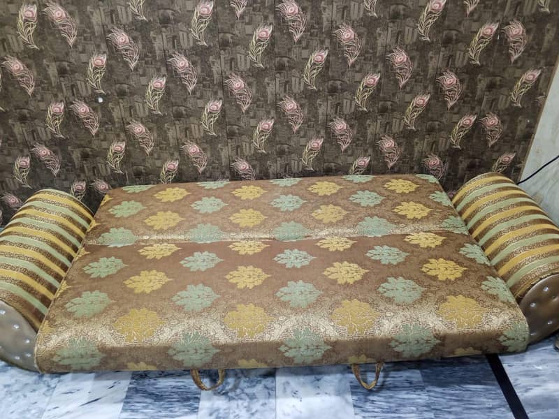 Sofa cumbed 2