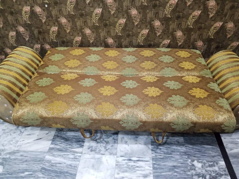 Sofa cumbed 4