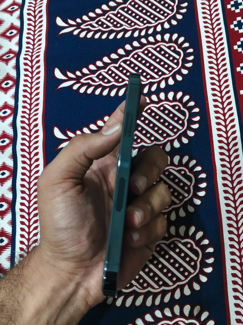 Apple iPhone 12 Pro 5