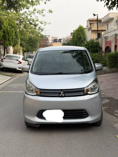 Mitsubishi Ek Wagon 2013