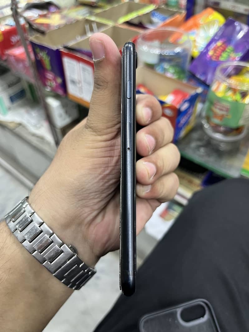 Apple iPhone SE 3