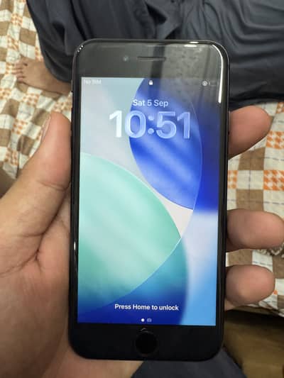 Apple iPhone SE