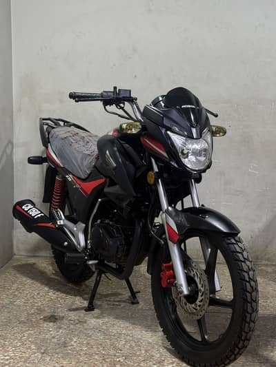 Honda cb150f 2019 model ( low millage )