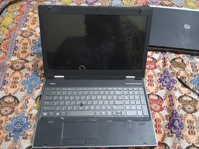HP EliteBook 8560w Workstation — i7 2nd Gen, 4 gb/250 gb