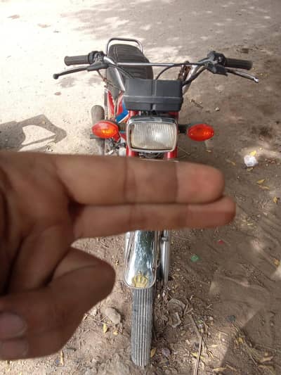 united 125 2020 Karachi number h 03243192116