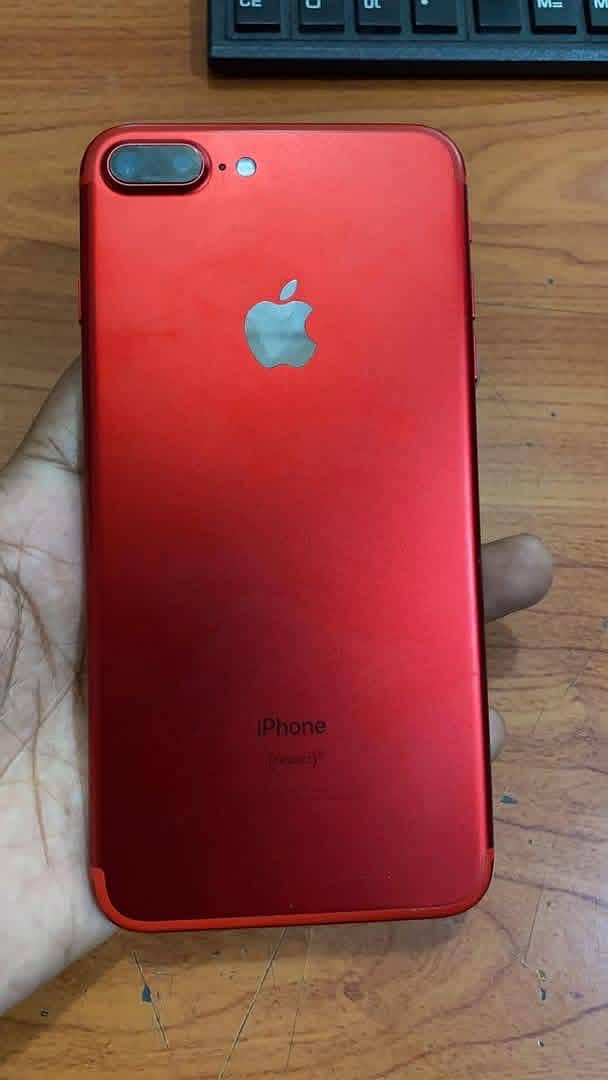 Apple iPhone 7 Plus 0