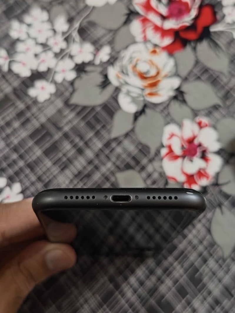 Apple iPhone 11 2