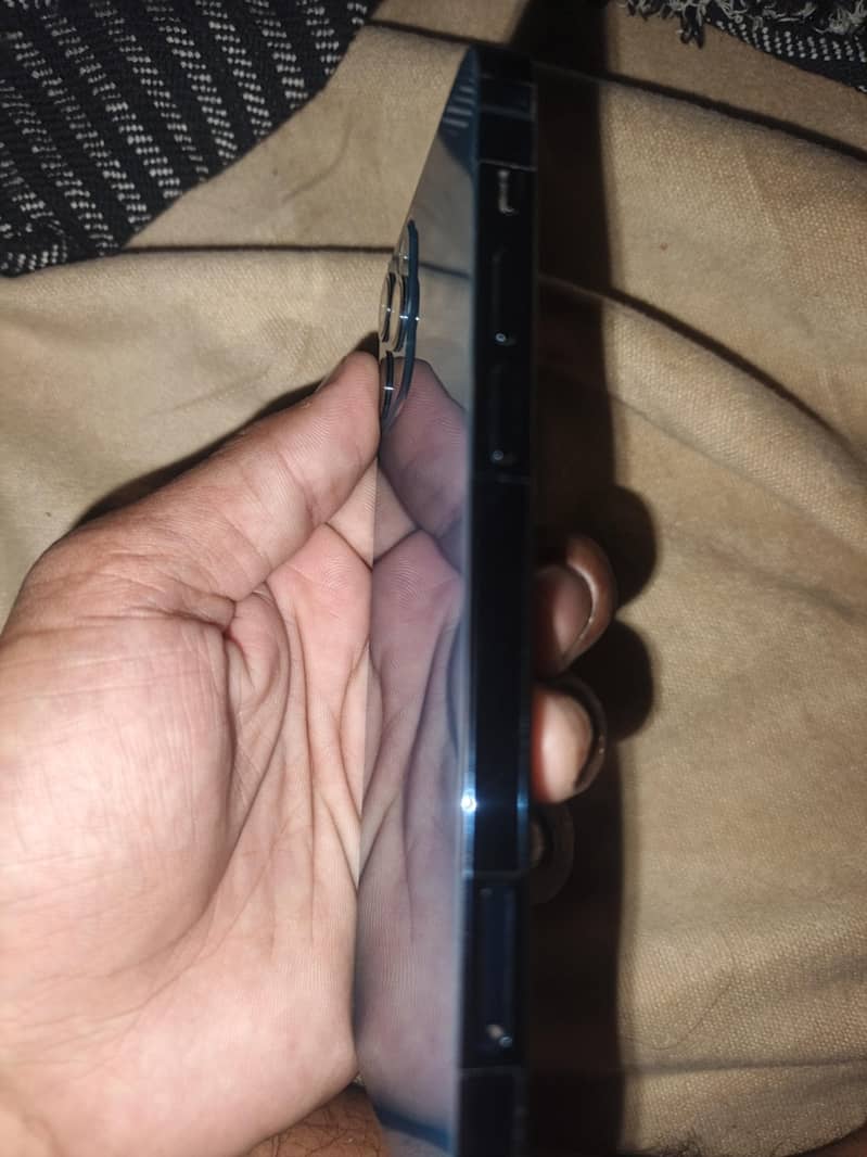 Apple iPhone 12 Pro 4