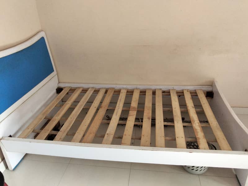 Single bed 3