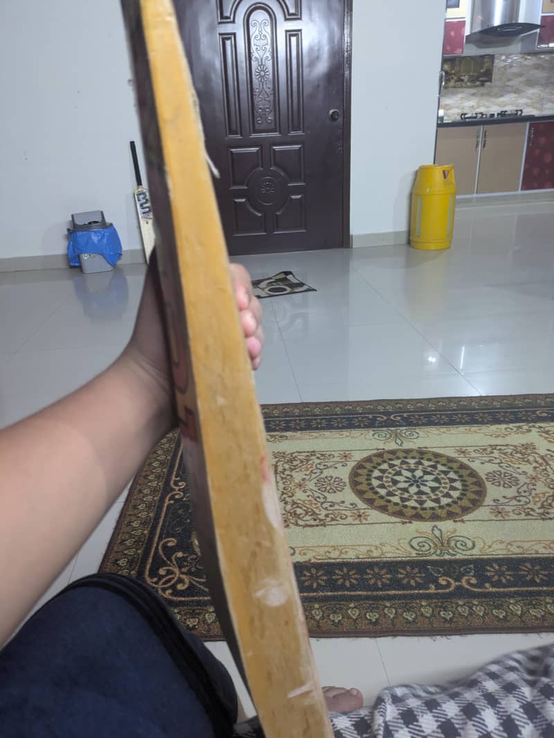 mrf bat 4