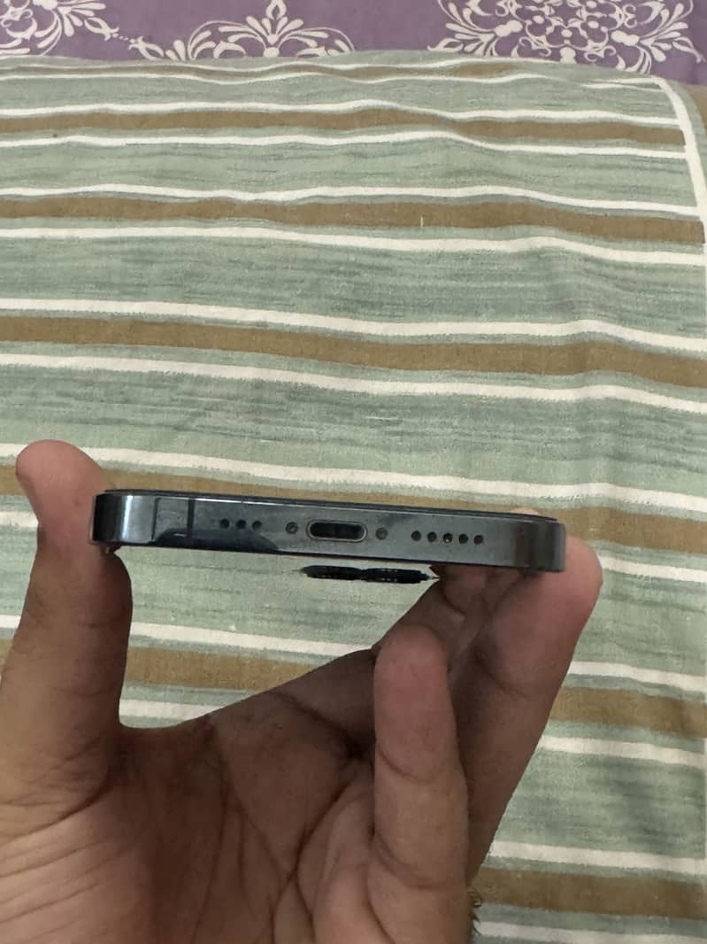 Apple iPhone 12 Pro 2