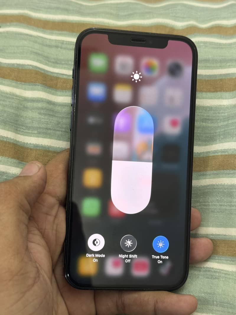Apple iPhone 12 Pro 4