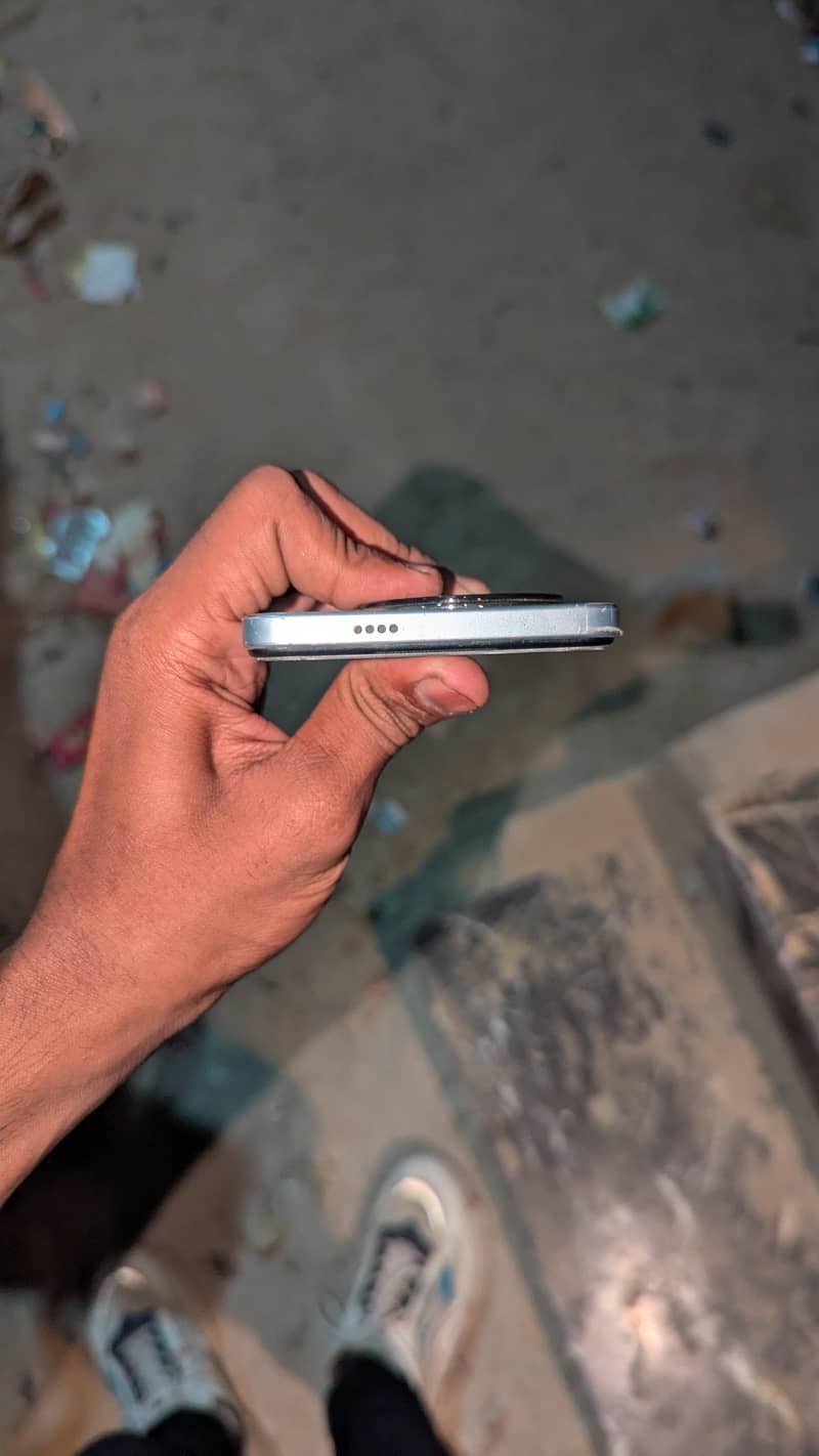itel S24 1