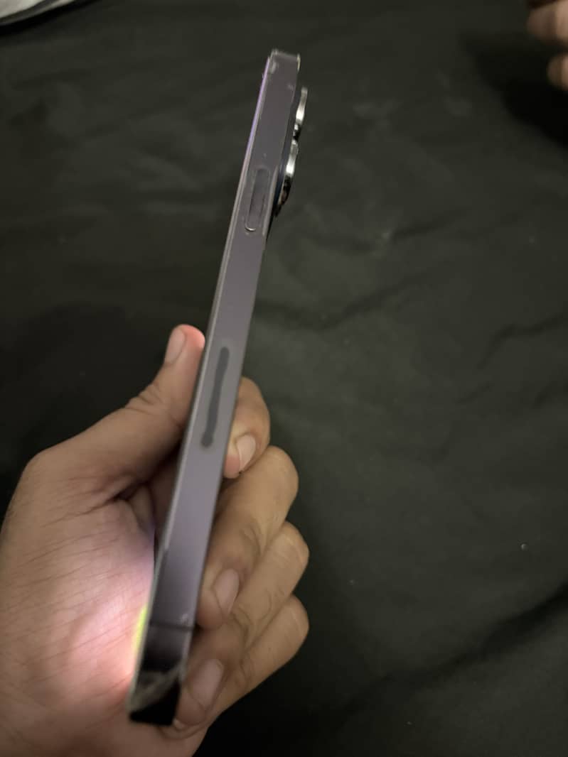 Apple iPhone 14 Pro Max 0