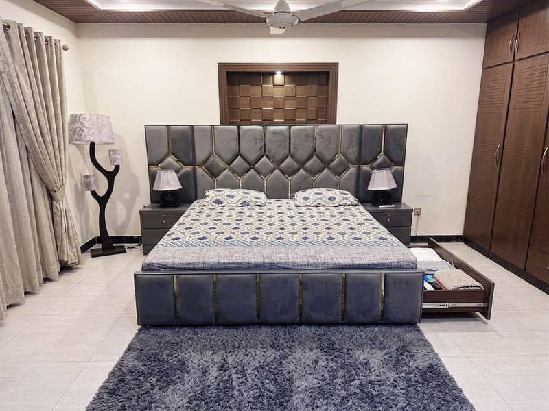 bed dressing with side tables 0