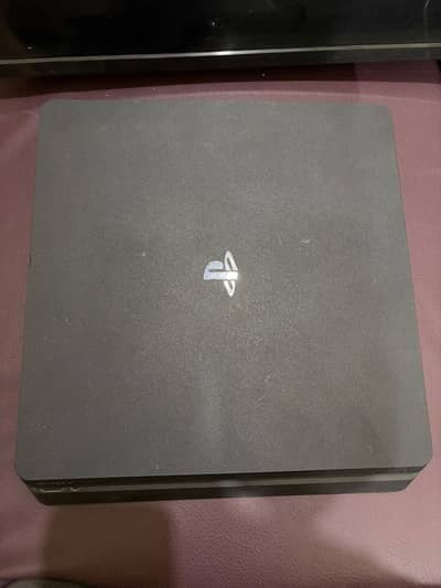 Ps4 slim (1tb)