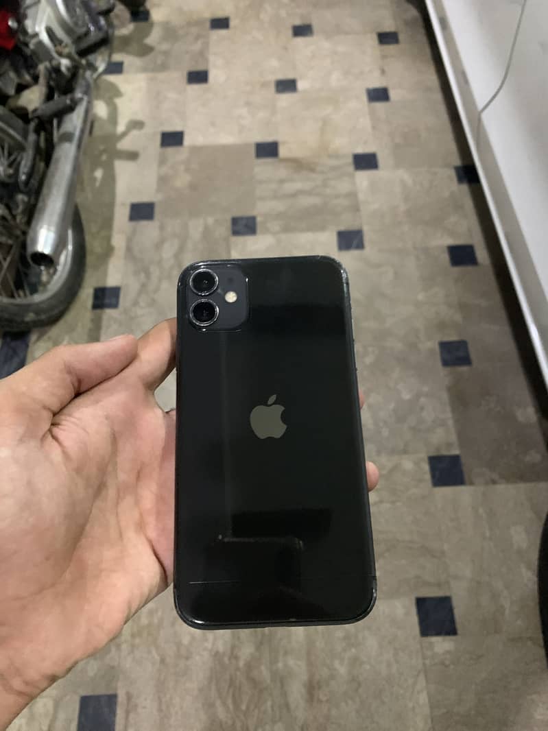 Apple iPhone 11 0