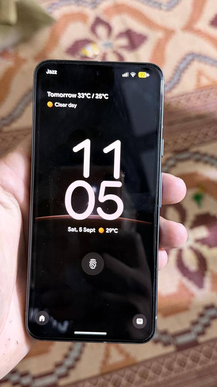 Google Pixel 8 4