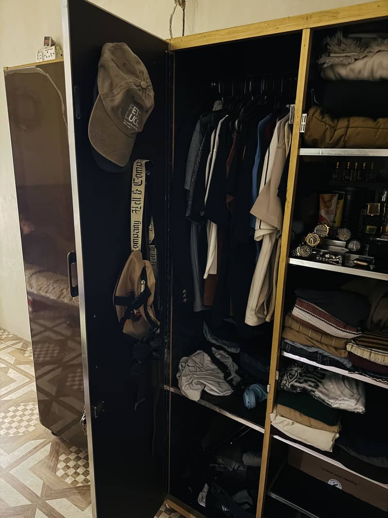 wardrobe with mirror 0