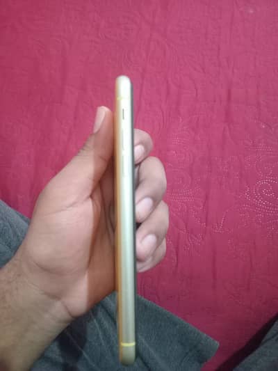 Apple iPhone XR